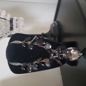 NWOT Black Stone Glass Drop Pendant Neckkace